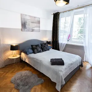  Hostal Clicktheflat Muranow